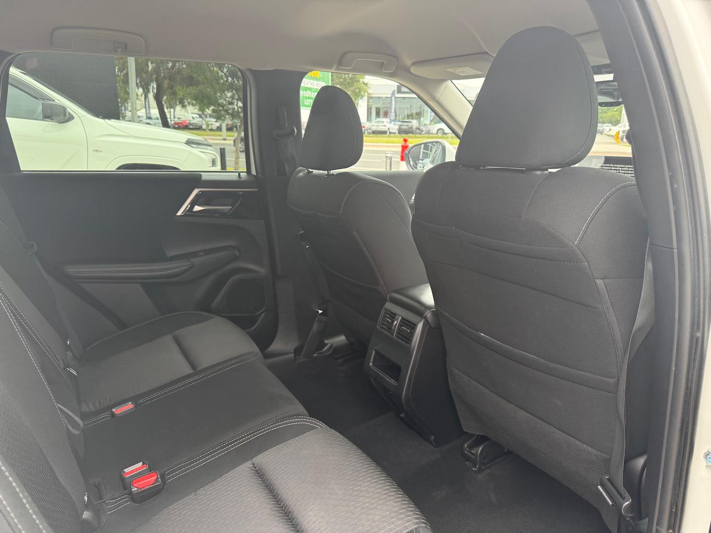 2022 MITSUBISHI OUTLANDER ZM MY22 LS 7 SEAT (2WD) CONTINUOUS VARIABLE 4D WAGON