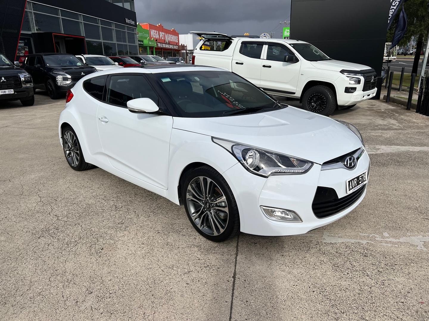 2017 HYUNDAI VELOSTER FS5 SERIES 2 MY16 6 SP AUTO DUAL CLUTCH 3D COUPE