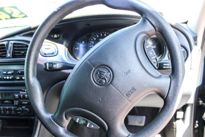 2001 HOLDEN COMMODORE S VX