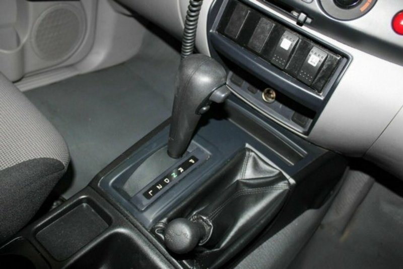 2012 MITSUBISHI TRITON GLX (4x4) MN MY12