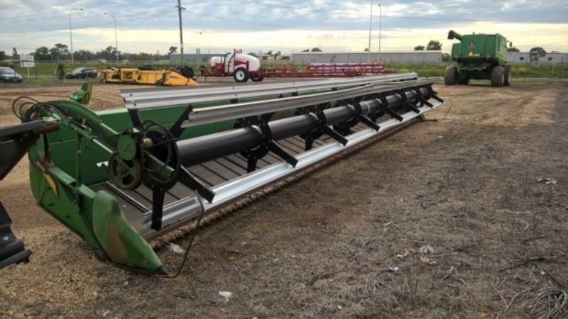 2000 JOHN DEERE 9750 STS 9750 STS HarvesterHeader