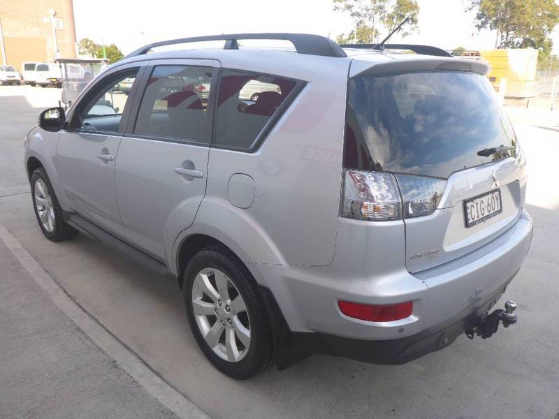 2012 MITSUBISHI OUTLANDER XLS ZH MY12