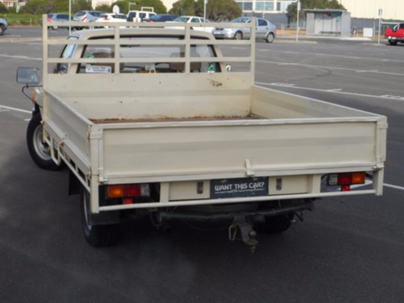 1987 TOYOTA HILUX (No Series)