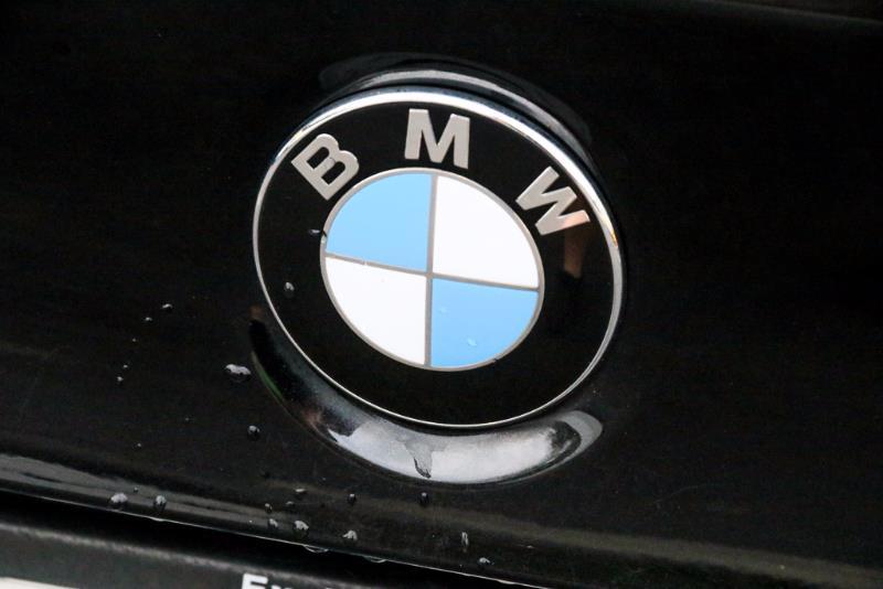 2009 BMW 325i