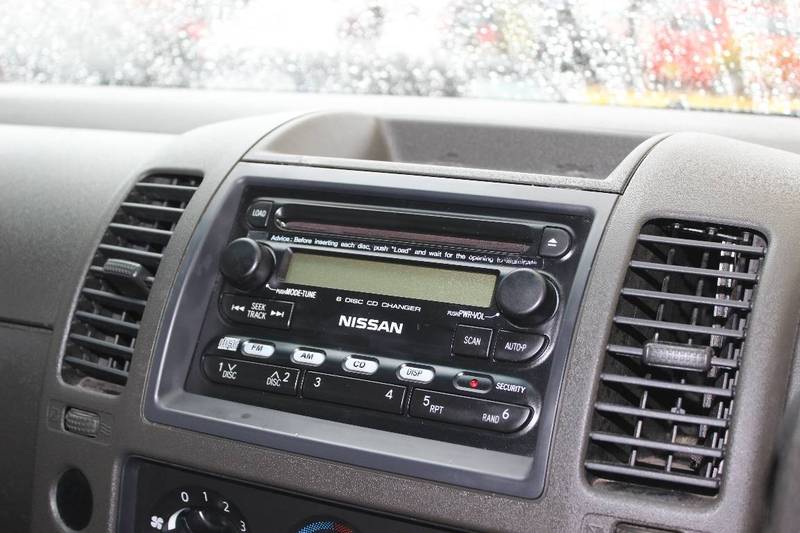 2006 NISSAN NAVARA ST-X (4x4) D40