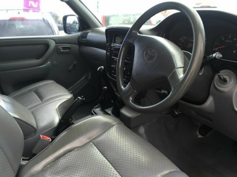 2000 TOYOTA LANDCRUISER Standard HZJ105R