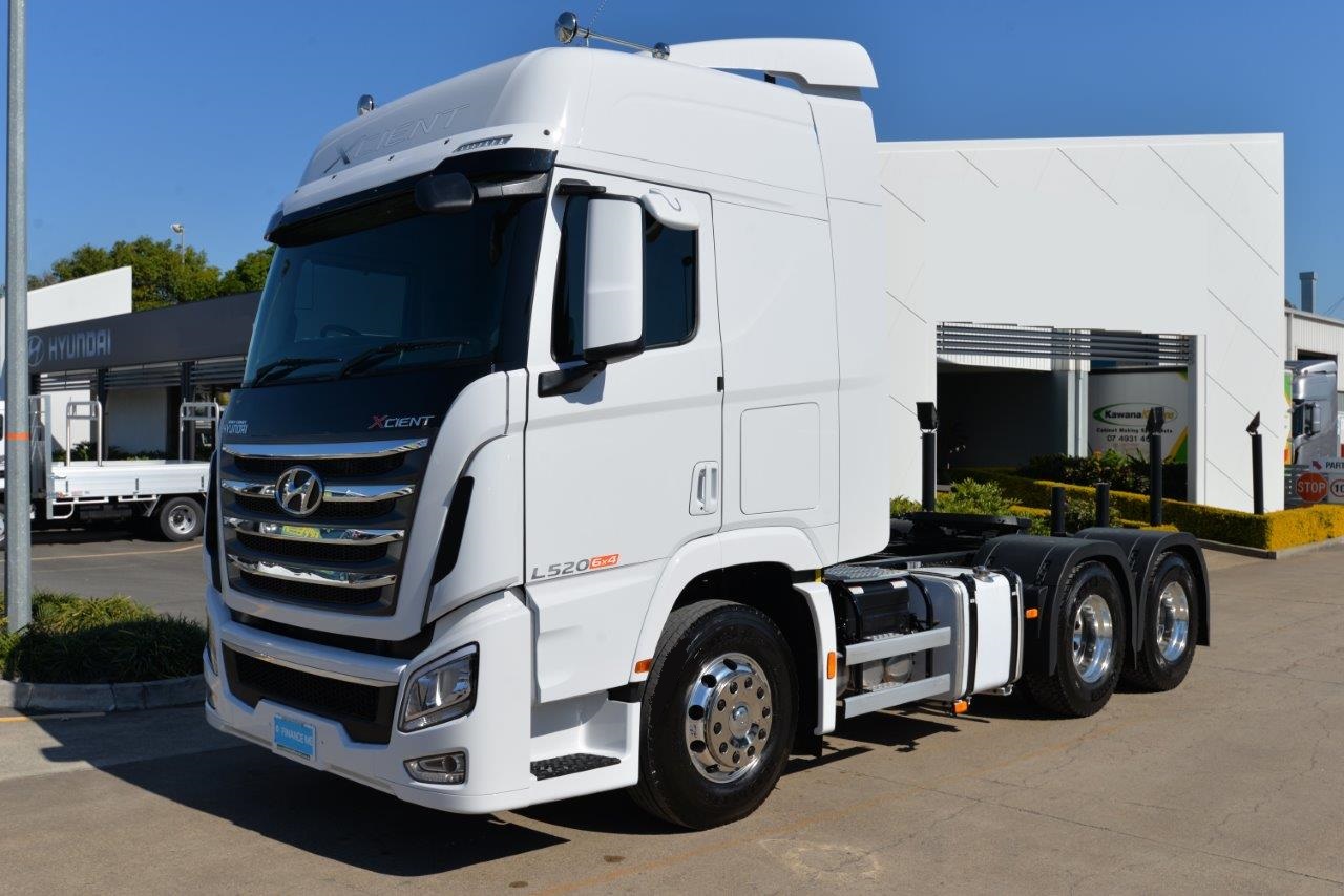 2020 HYUNDAI XCIENT 6X4 PRIME MOVER