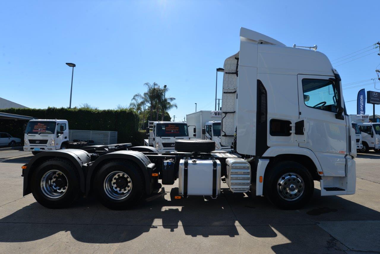 2020 HYUNDAI XCIENT 6X4 PRIME MOVER