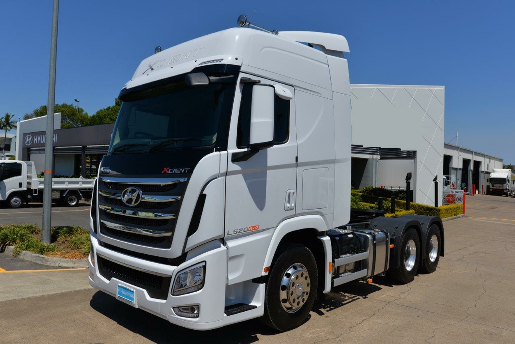 2019 HYUNDAI XCIENT MWB AUTOMATIC PRIME MOVER