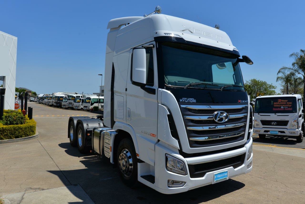 2019 HYUNDAI XCIENT MWB AUTOMATIC PRIME MOVER