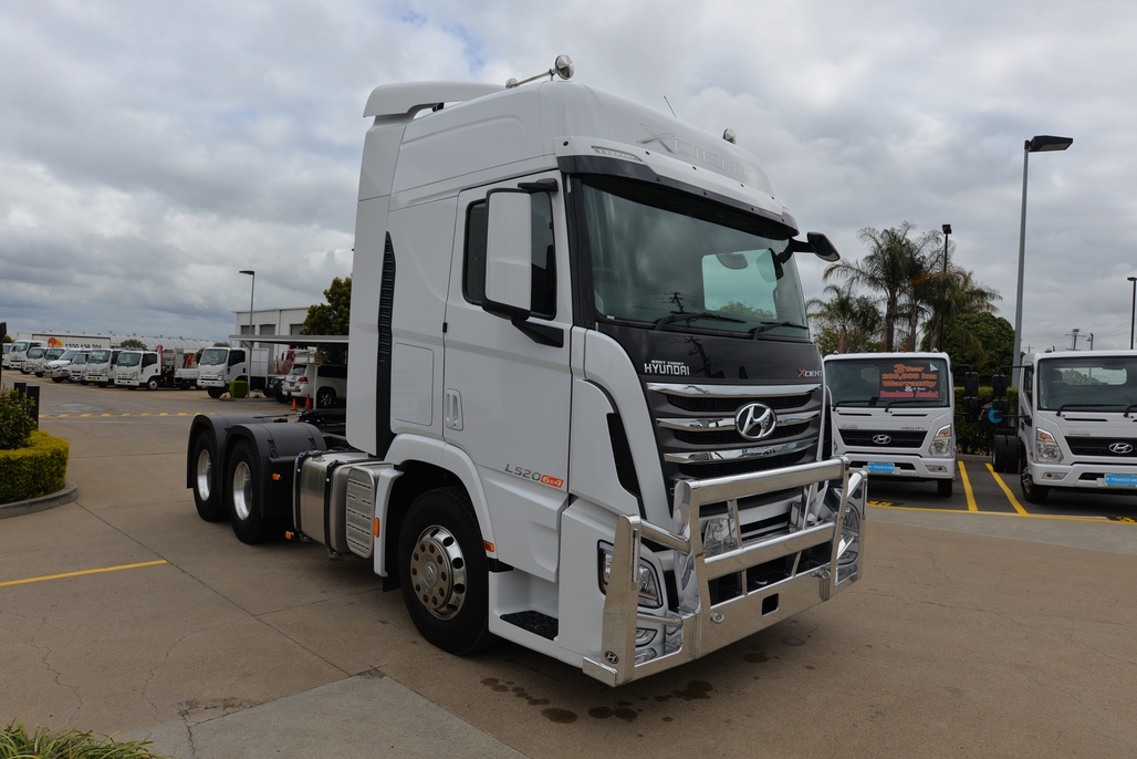 2019 HYUNDAI XCIENT MWB AUTOMATIC PRIME MOVER