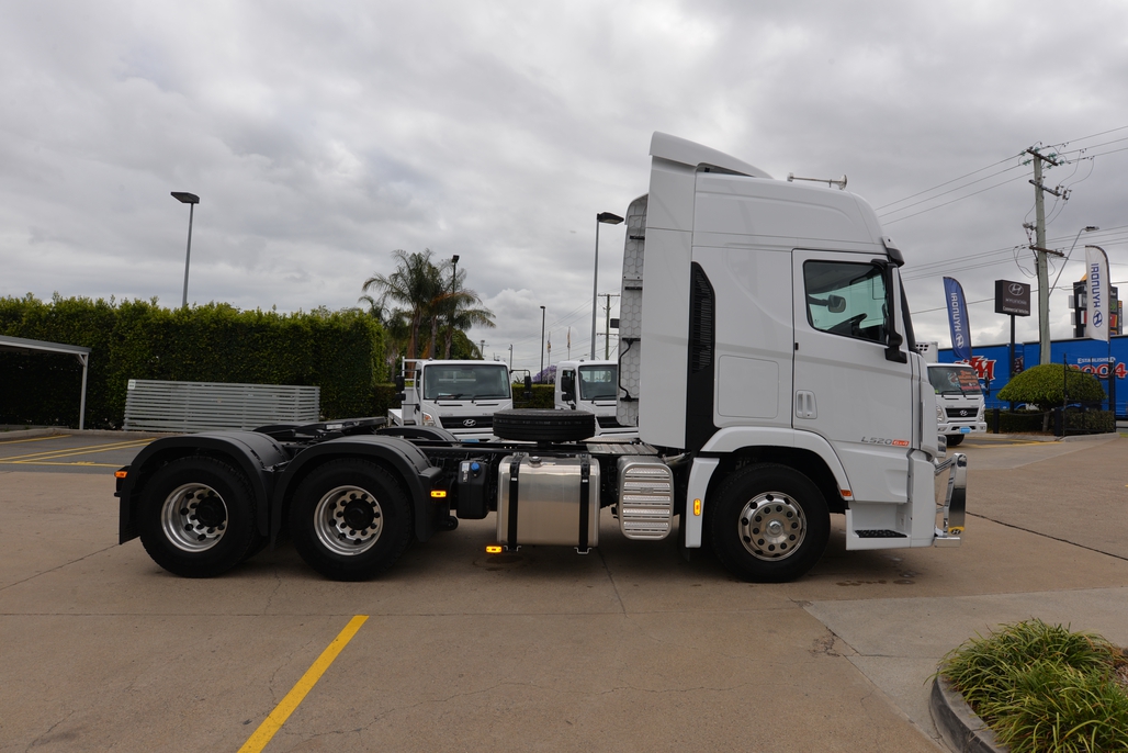 2019 HYUNDAI XCIENT MWB AUTOMATIC PRIME MOVER