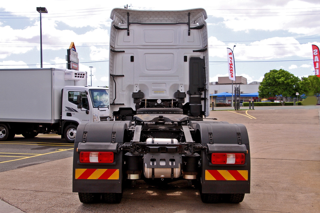 2019 HYUNDAI XCIENT MWB AUTOMATIC PRIME MOVER