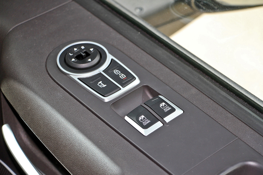2019 HYUNDAI XCIENT MWB AUTOMATIC PRIME MOVER