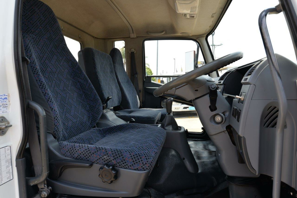 2009 MITSUBISHI FUSO FIGHTER TIPPER - CRANE TRUCK MANUAL TIPPER
