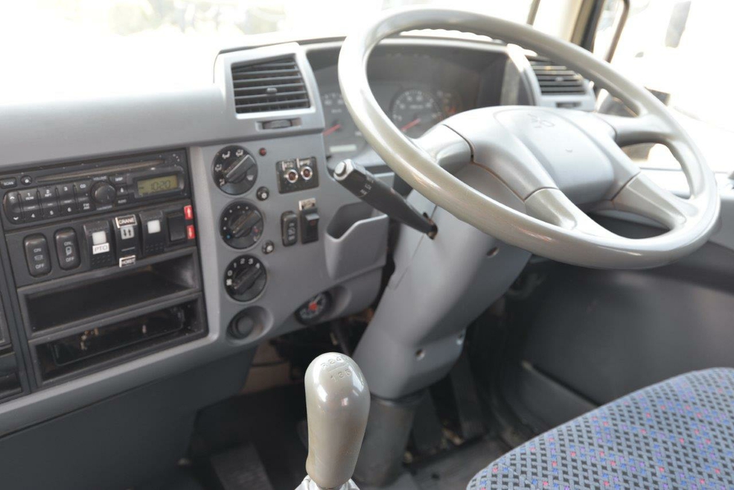 2009 MITSUBISHI FUSO FIGHTER TIPPER - CRANE TRUCK MANUAL TIPPER