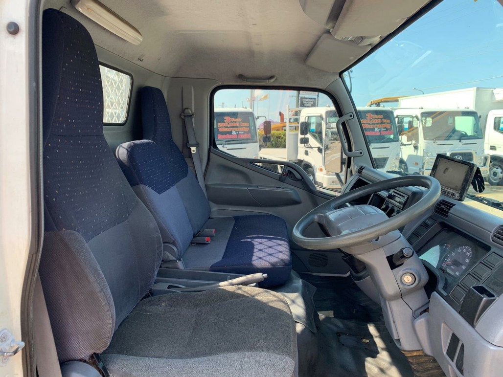 2006 MITSUBISHI FUSO CANTER 7/800 MANUAL TRAYTOP