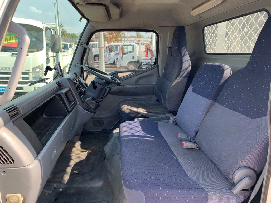 2006 MITSUBISHI FUSO CANTER 7/800 MANUAL TRAYTOP
