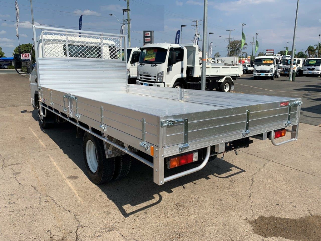 2006 MITSUBISHI FUSO CANTER 7/800 MANUAL TRAYTOP