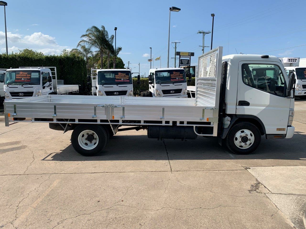 2006 MITSUBISHI FUSO CANTER 7/800 MANUAL TRAYTOP
