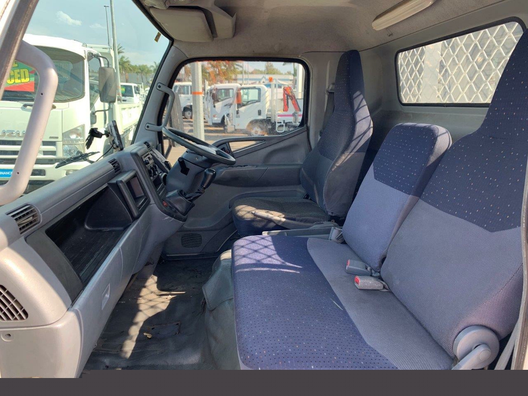 2006 MITSUBISHI FUSO CANTER 7/800 MANUAL TRAYTOP