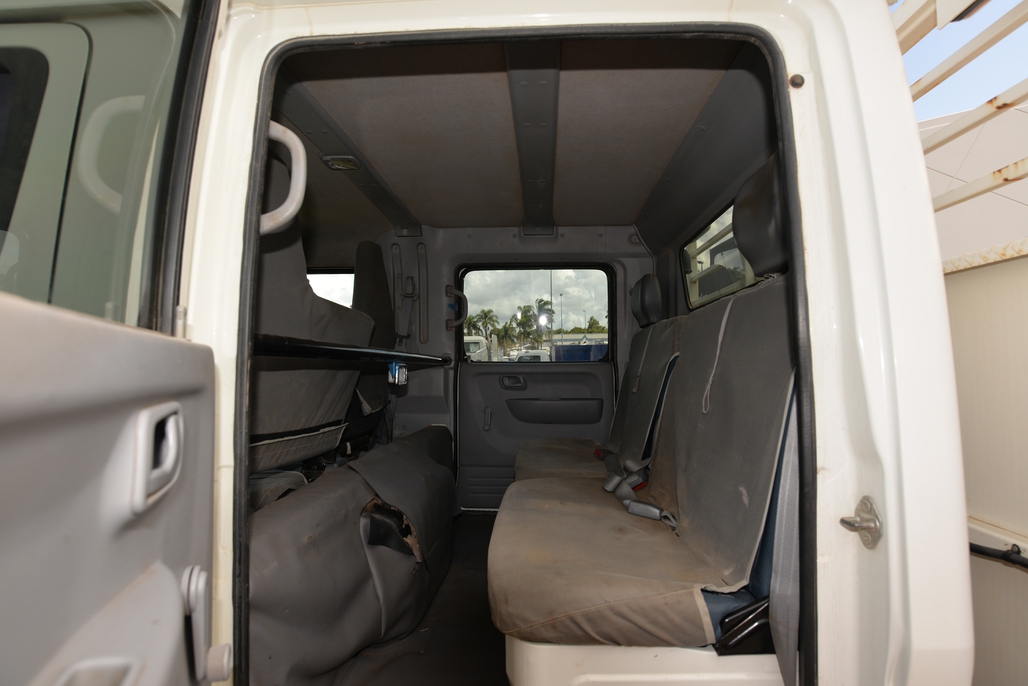 2013 MITSUBISHI FUSO CANTER FG84D MANUAL 4X4