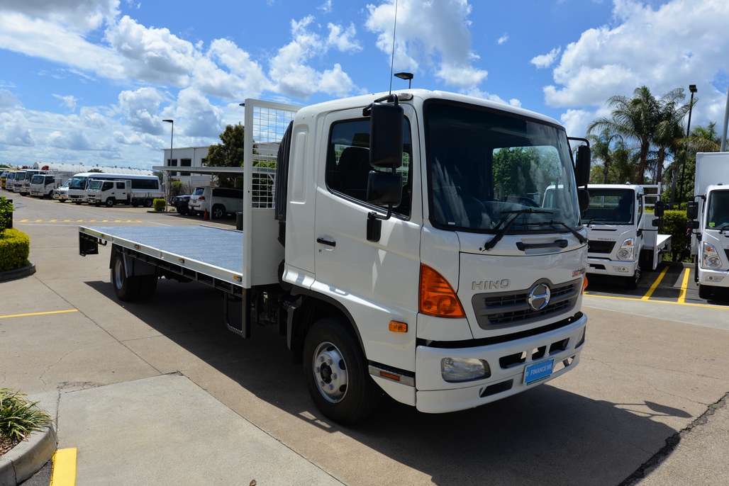 2011 HINO FD 500 MANUAL TRAYTOP