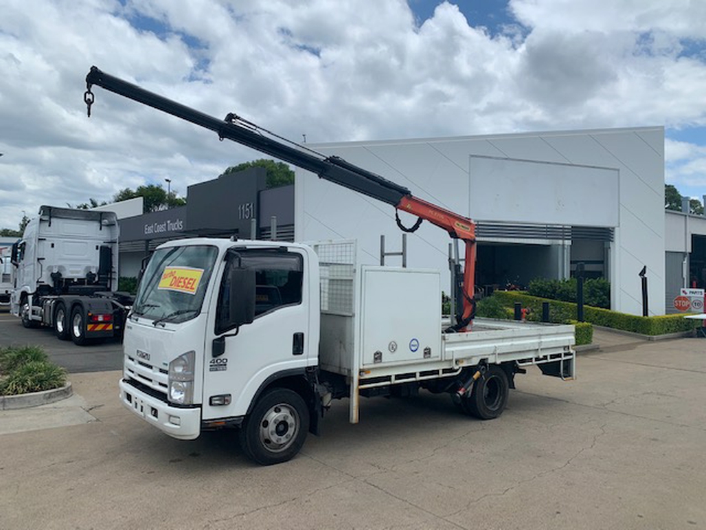 2013 ISUZU NPR 400 MANUAL SERVICE TRUCK