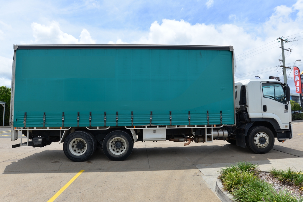 2008 ISUZU FVM 1400 MANUAL TAUTLINER