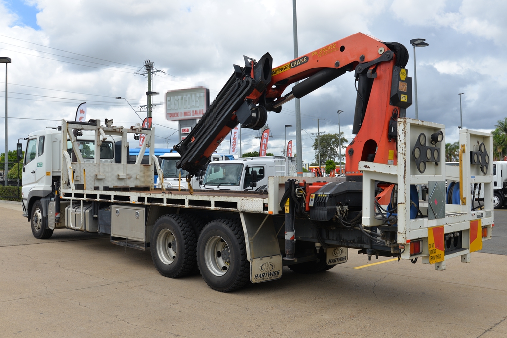 2008 MITSUBISHI FUSO FV 500 MANUAL CRANE TRUCK