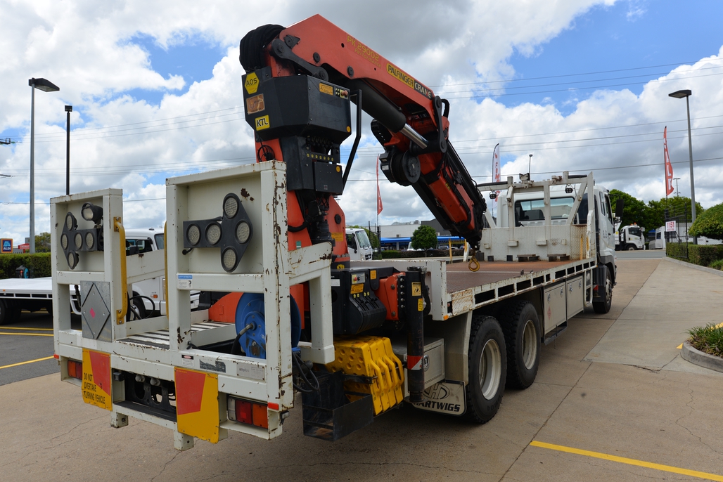 2008 MITSUBISHI FUSO FV 500 MANUAL CRANE TRUCK