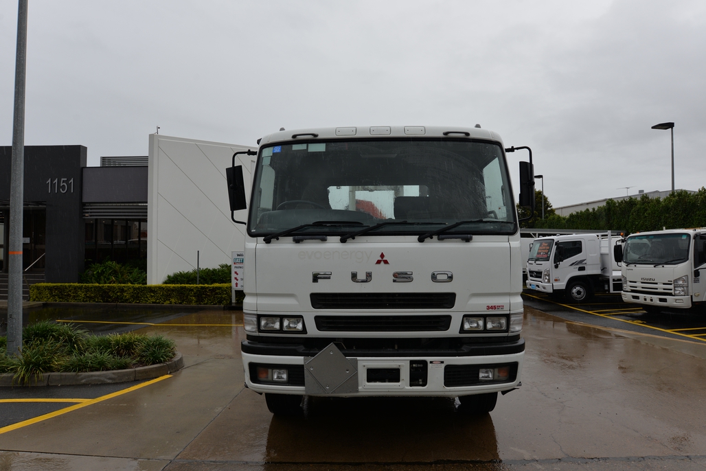 2008 MITSUBISHI FUSO FV 500 MANUAL CRANE TRUCK