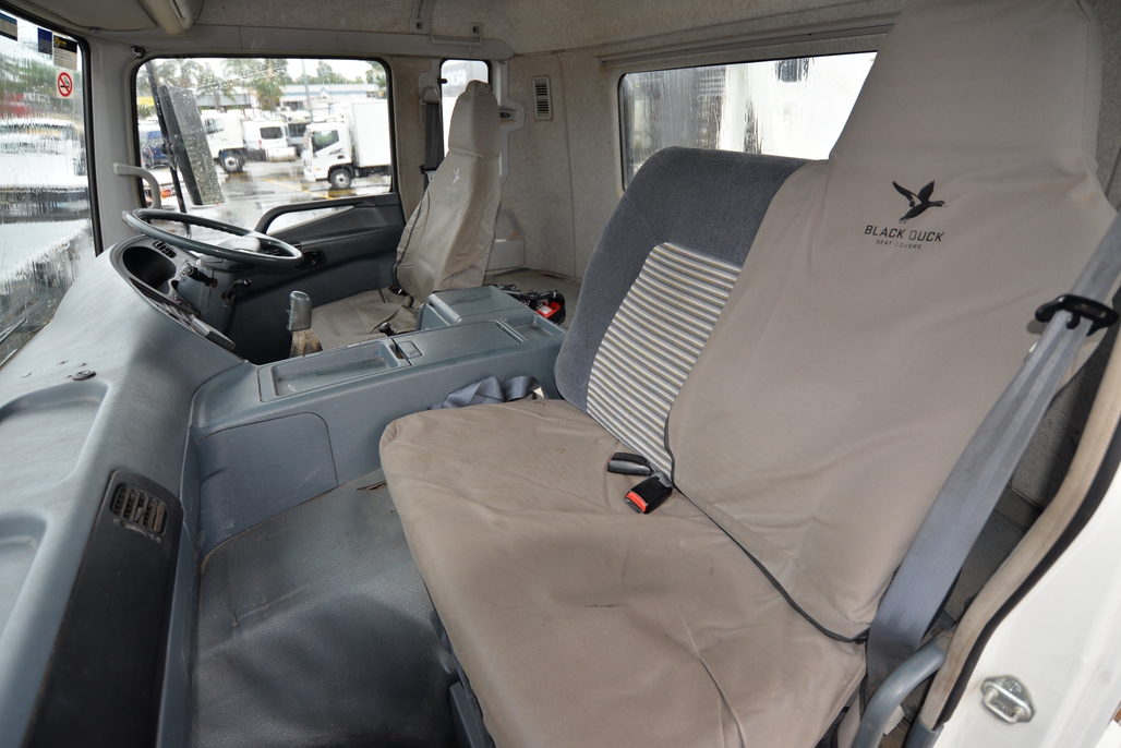 2008 MITSUBISHI FUSO FV 500 MANUAL CRANE TRUCK