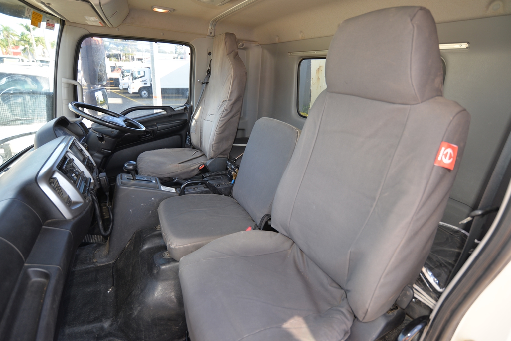 2012 HINO 500 FM 2630 TIPPER