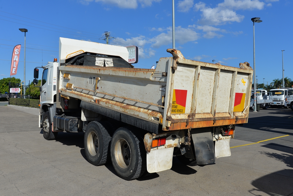 2012 HINO 500 FM 2630 TIPPER