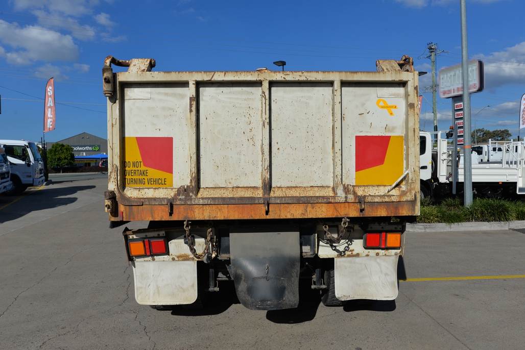 2012 HINO 500 FM 2630 TIPPER