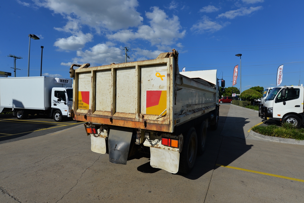 2012 HINO 500 FM 2630 TIPPER