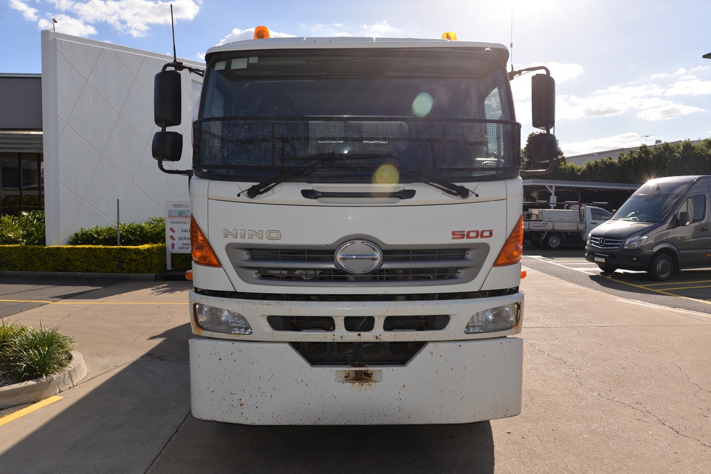 2012 HINO 500 FM 2630 TIPPER