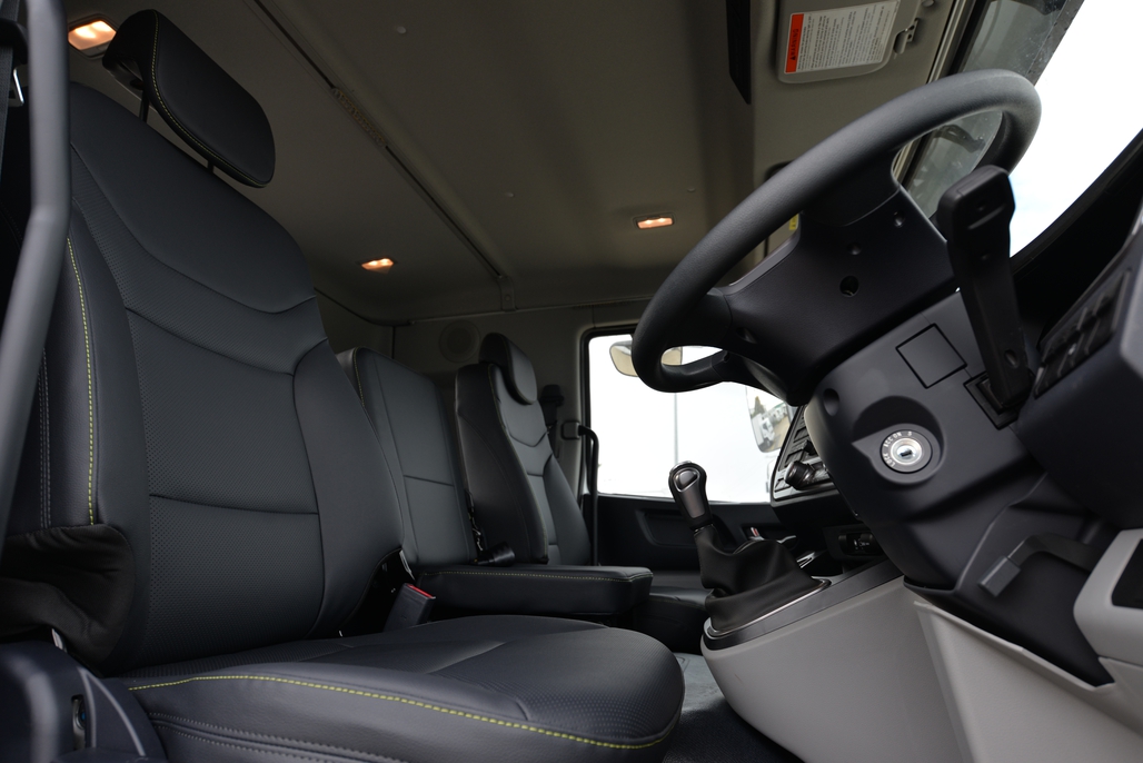 2021 HYUNDAI PAVISE D217 ULWB MANUAL CAB CHASSIS