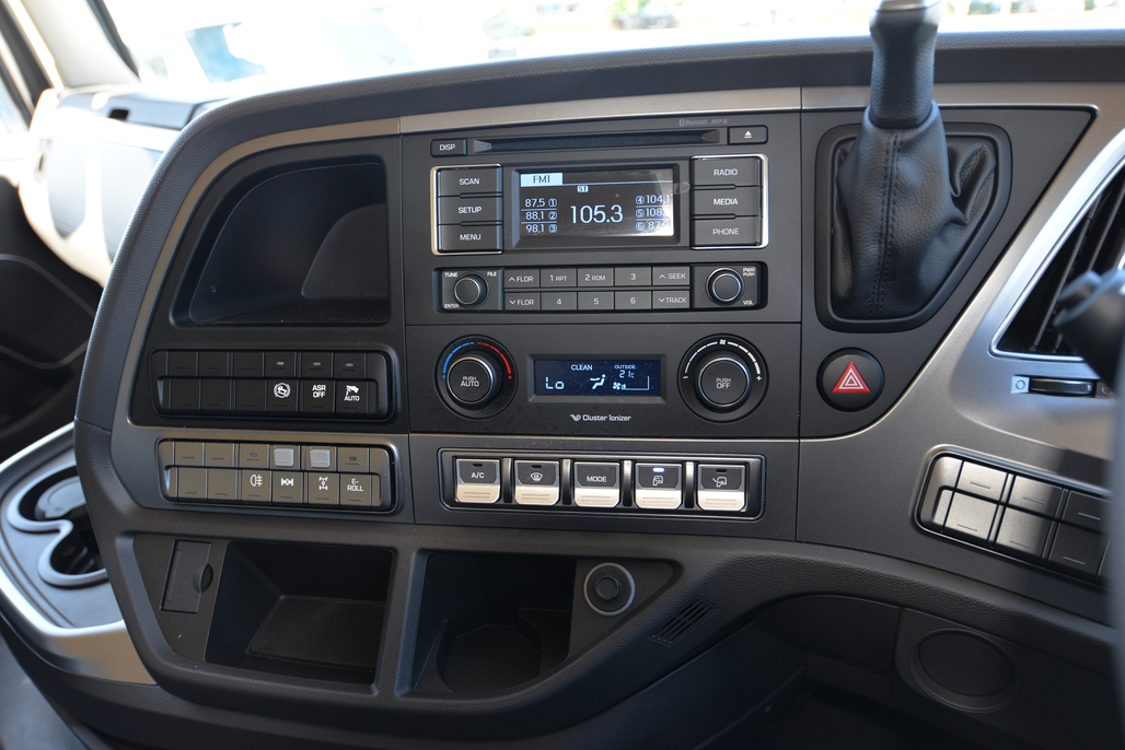 2021 HYUNDAI XCIENT MWB AUTOMATIC PRIME MOVER
