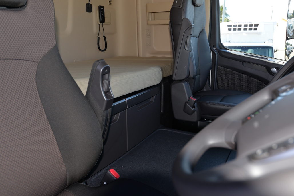 2021 HYUNDAI XCIENT MWB AUTOMATIC PRIME MOVER