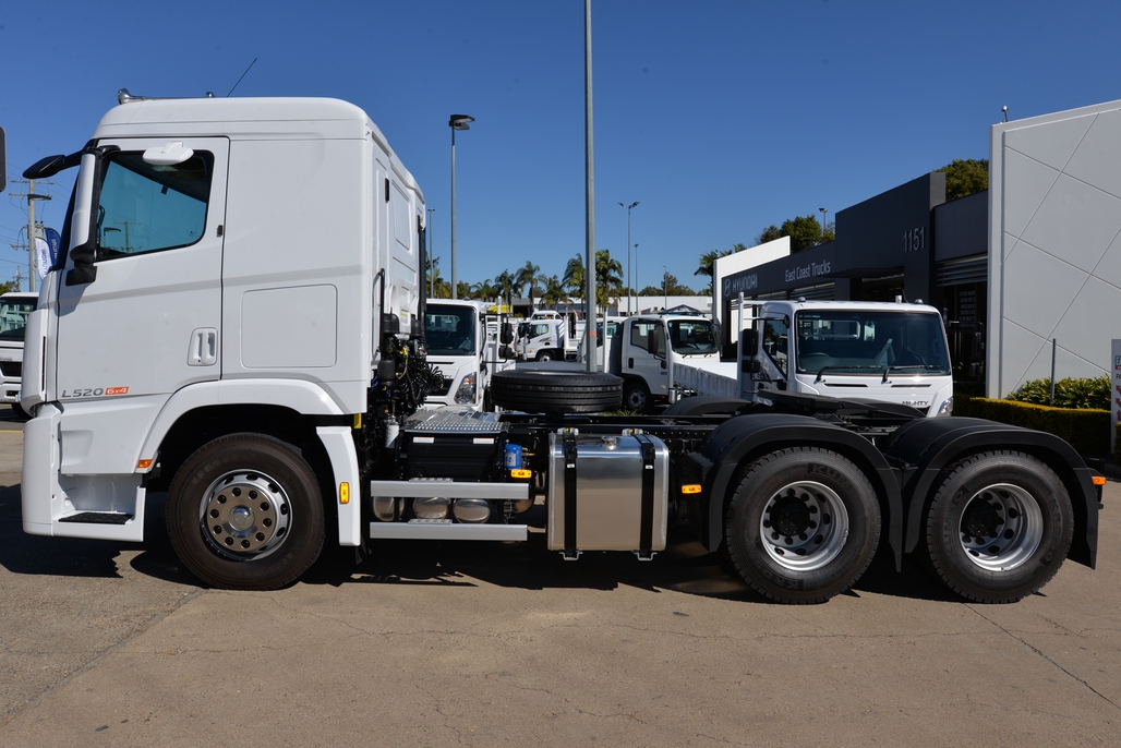 2021 HYUNDAI XCIENT MWB AUTOMATIC PRIME MOVER