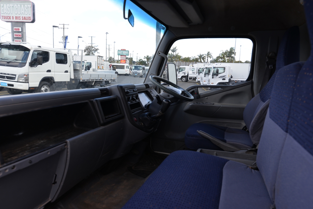 2006 MITSUBISHI FUSO CANTER TIPPER