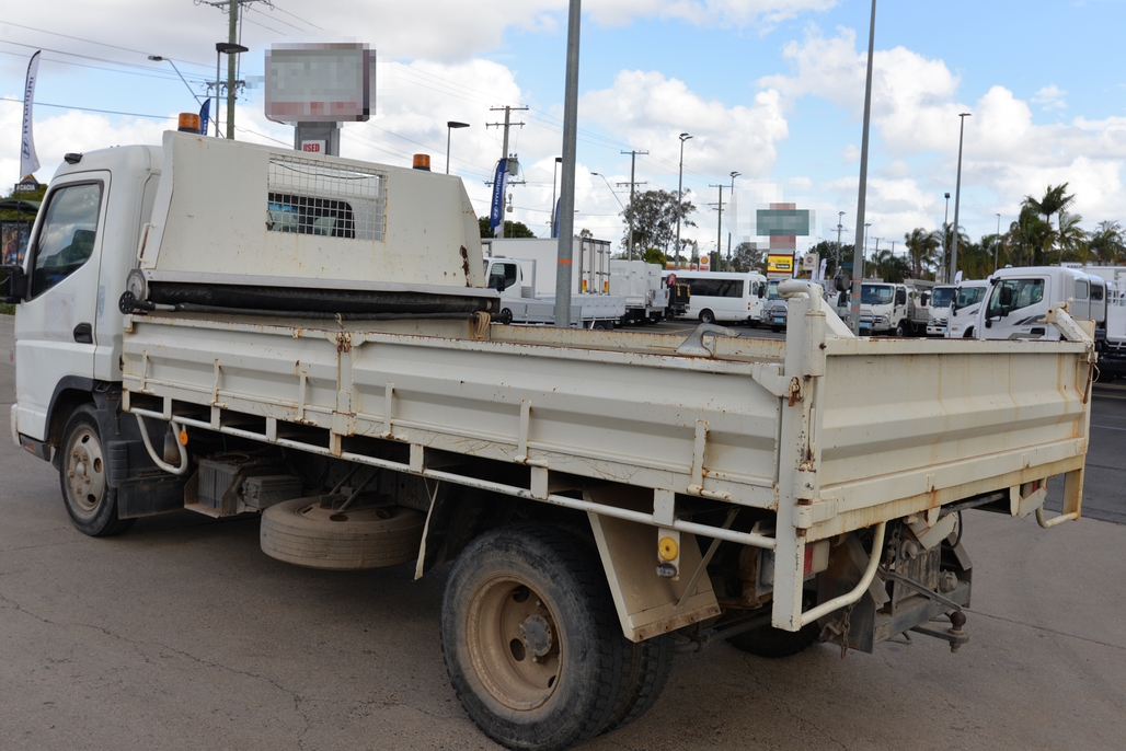2006 MITSUBISHI FUSO CANTER TIPPER