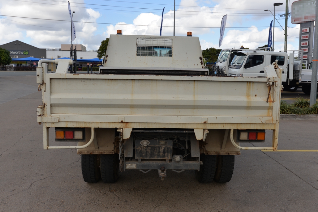 2006 MITSUBISHI FUSO CANTER TIPPER