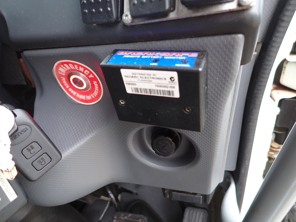 2015 ISUZU FTR 900 AUTOMATIC DUAL CAB TRAY