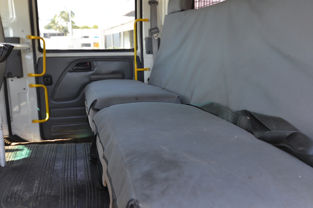 2015 ISUZU FTR 900 AUTOMATIC DUAL CAB TRAY