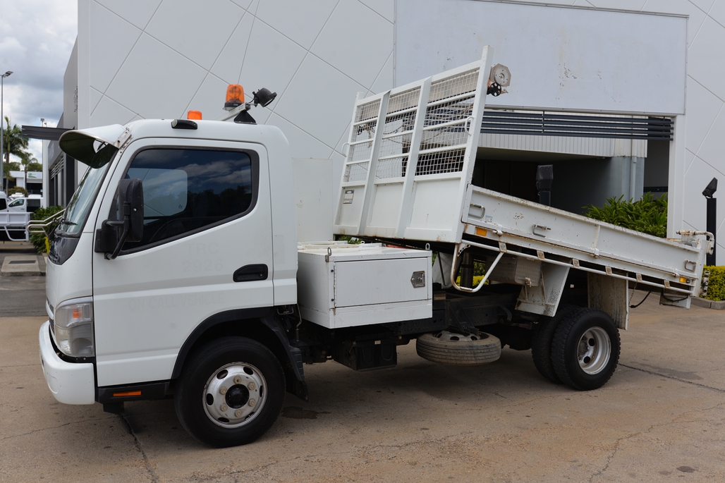2010 MITSUBISHI FUSO CANTER FE84 MANUAL TIPPER