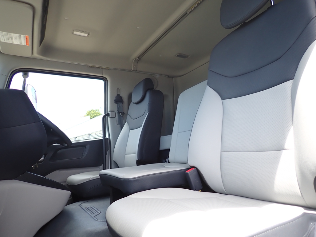 2022 HYUNDAI D217 PAVISE AUTOMATIC TAUTLINER 
