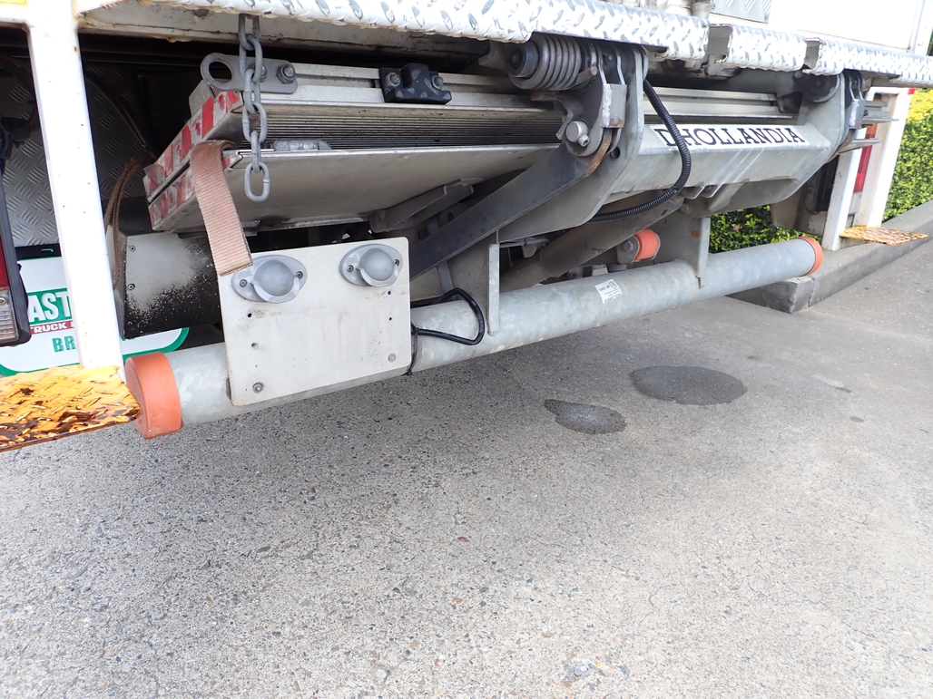 2016 MITSUBISHI FUSO CANTER 615 AUTOMATIC PANTECH